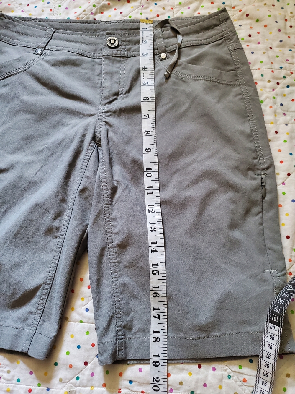 Kuhl Light Gray Women's Knee-Length Shorts - Picture 8 of 9